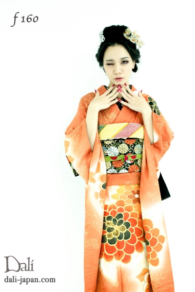 菊の刺繍が素晴らしいアンティークお着物